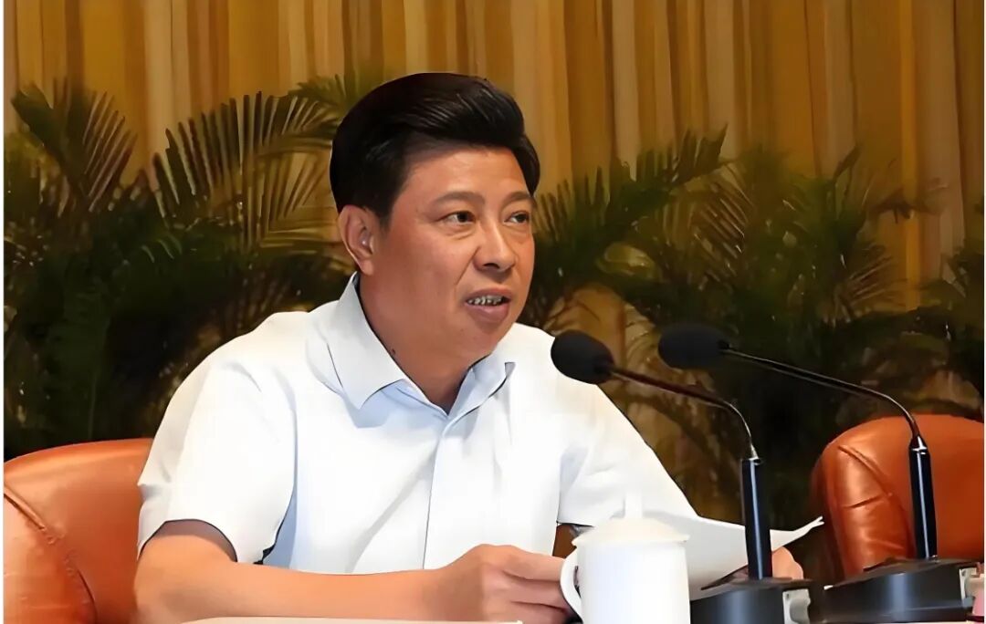 图片[2]-罗书记的监狱风云：供出上百名官员，极为贪婪，情妇众多，最爱出国游玩-寻找资源网