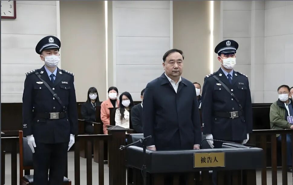 图片[3]-云光中的黑金往事：贪财好色，生活奢靡，私人会所常客，家里“鸡犬升天”-寻找资源网