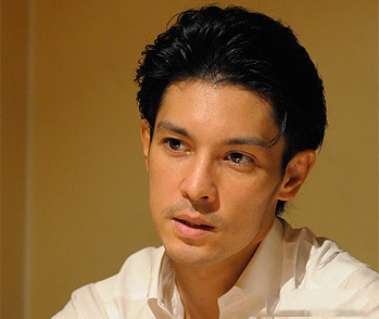 图片[7]-堕落天使泽尻英龙华：每月性生活不超过5次，超过一次付50万日元……-寻找资源网