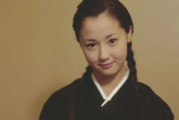 图片[20]-堕落天使泽尻英龙华：每月性生活不超过5次，超过一次付50万日元……-寻找资源网