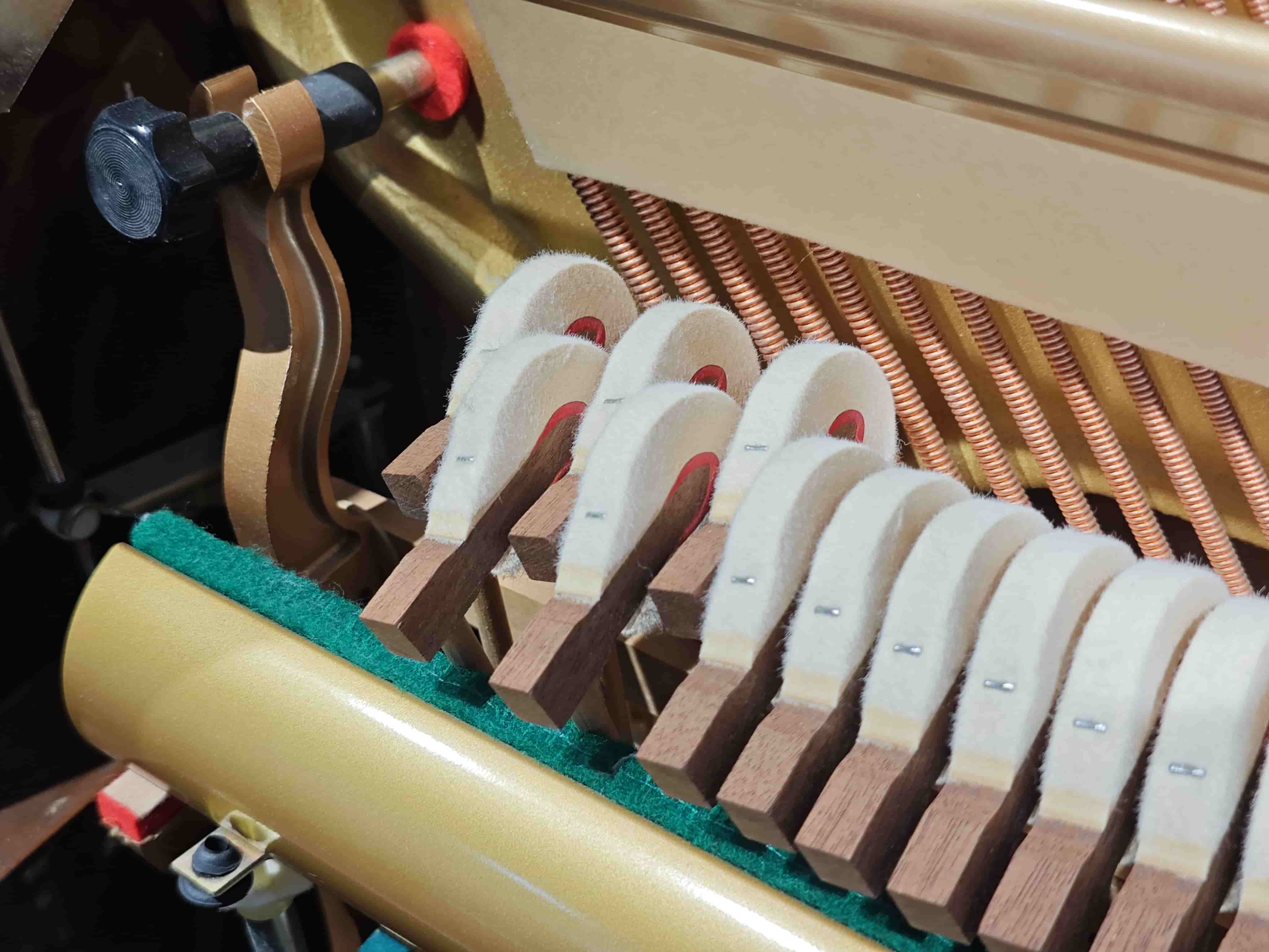 图片[3]-KAWAI卡瓦依KL-70W特制红木琴棰大谱架设计偏古典风中古实木钢琴