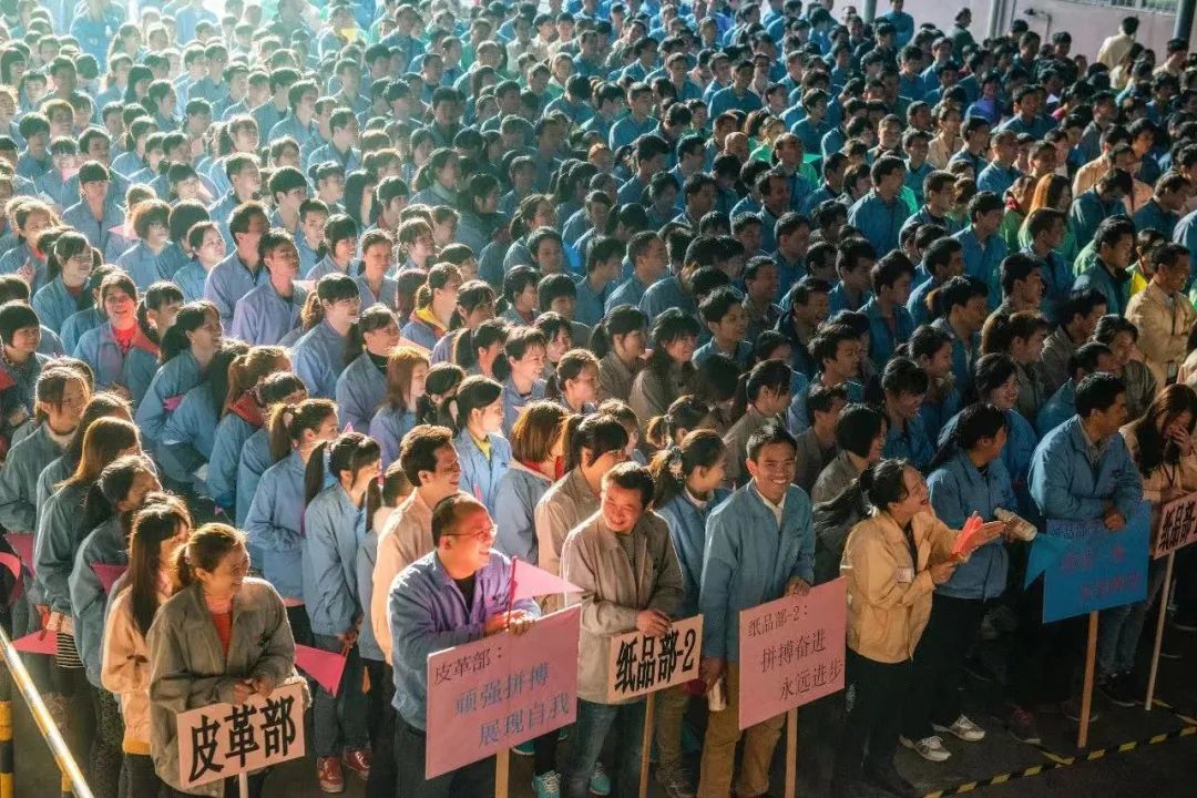 图片[15]-20年、150万张照片：偷拍“东莞女工”的保安，在国外爆火-众嗅网